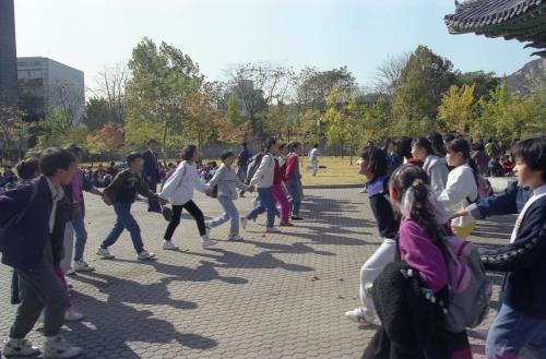 국민학교생들의 소풍 이미지