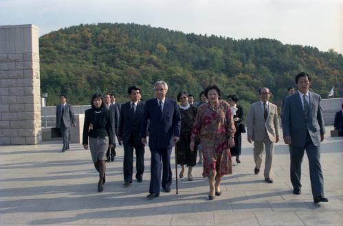 몽골 대통령 부인 동아출판사 시찰, 국립현대미술관 관람 이미지
