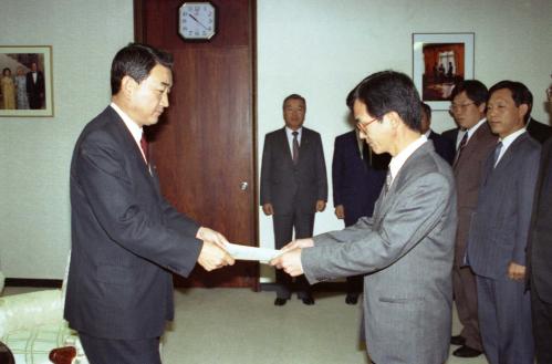 최창윤 공보처 장관 서기관 임명장 수여식 이미지