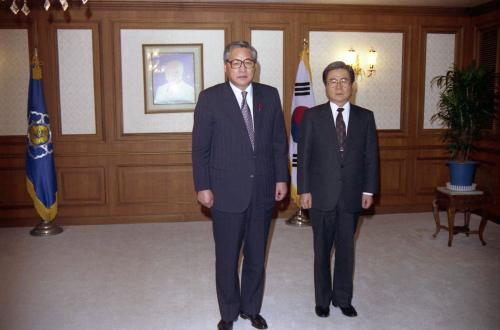 정원식 국무총리 철도청장 최평욱, 산림청장 류종탁 임명장 수여식 이미지