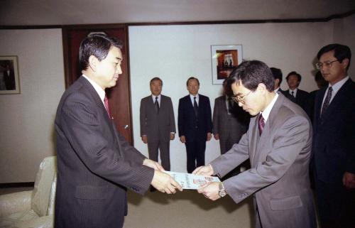 최창윤 공보처 장관 부이사관 외 서기관 임명장 수여식 이미지
