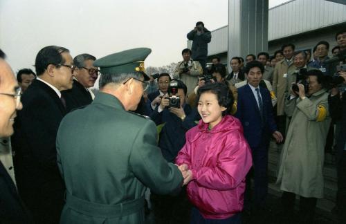 정원식 국무총리 제6차 남북고위급회담대표 판문점 통일각 도착 이미지