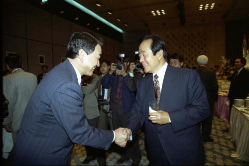 정원식 국무총리 제36회 신문의 날 리셉션 참석 이미지