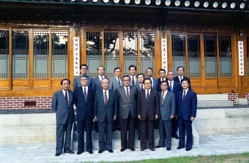 정원식 국무총리 교육관련 단체장과 만찬 이미지
