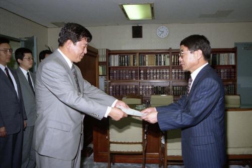 김옥조 국무총리비서실장 이근식 의전비서관 외 5명 임명장 수여식(1급 상당) 이미지