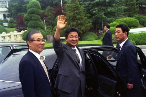 김달현 북한 부총리 판문점 귀경 이미지