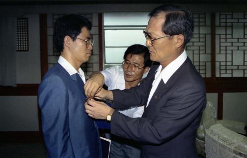손주환 공보처 장관 표창장 수여식(모범 공무원) 이미지