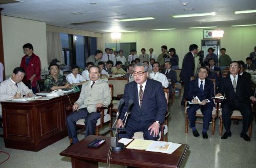 정원식 국무총리 재해대책본부 시찰 이미지