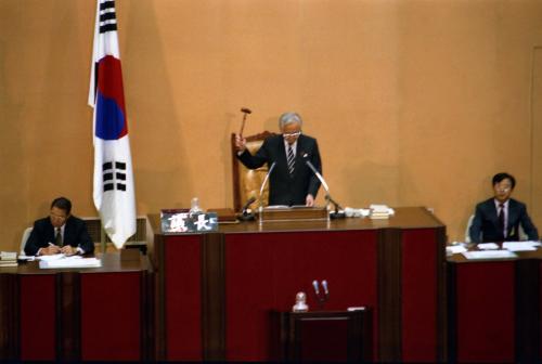 국회 현승종 국무총리 인준 이미지