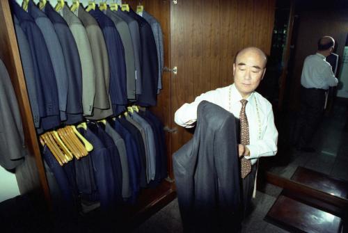 이태신 양복점 명장 이미지