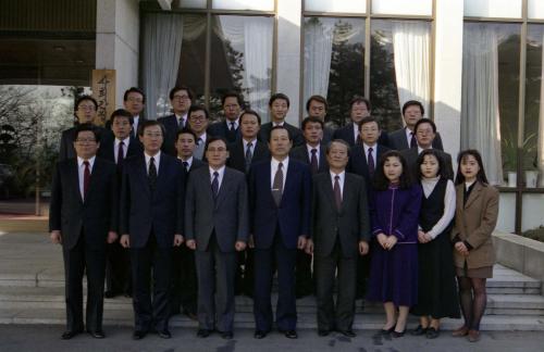 정해창 청와대 비서실장 경제수석실 직원 기념촬영 이미지