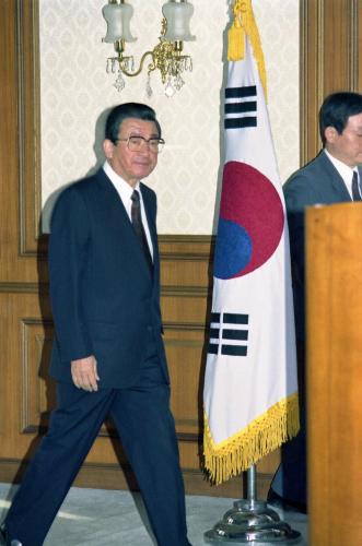 황인성 국무총리 경부선열차사고 국민담화 발표 이미지