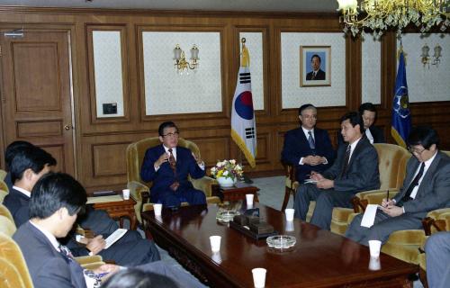 황인성 국무총리 기자간담회 이미지