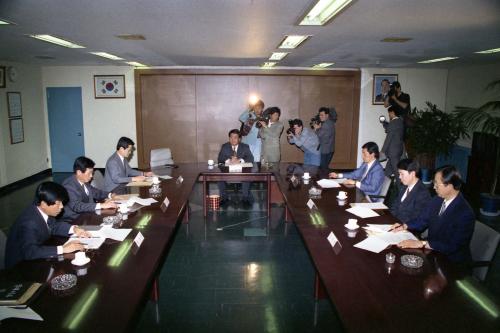 이원종 공보처 차관 사이비기자 대책회의 주재 이미지