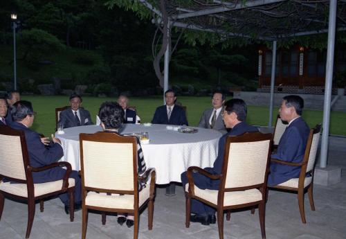 황인성 국무총리 임정요인 유족 초청 만찬 이미지