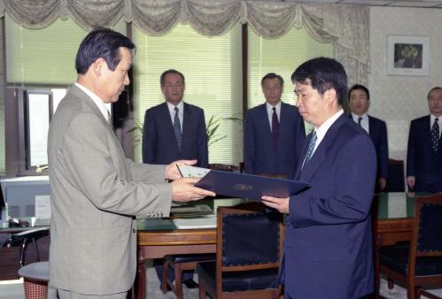 행정조정실장 임명장 수여식(이민형 외) 이미지