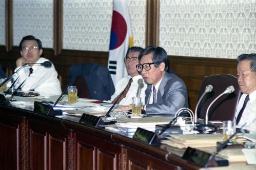 황인성 국무총리 국정평가보고회의 주재 이미지