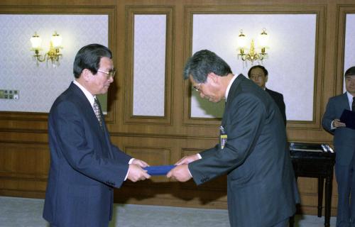황인성 국무총리 신임 제주대학교 총장 임명장 수여식 이미지