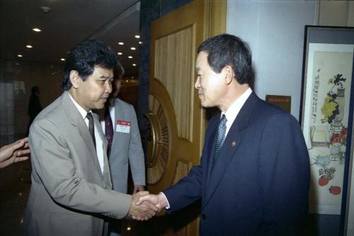 오인환 공보처 장관 아ㆍ태 통신사기구(OANA) 사장단과 오찬 이미지