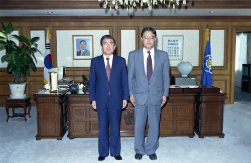 황인성 국무총리 총리실 국장급 전별식 참석 이미지