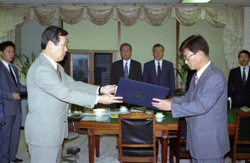 행정조정실장 임명장 수여식 이미지