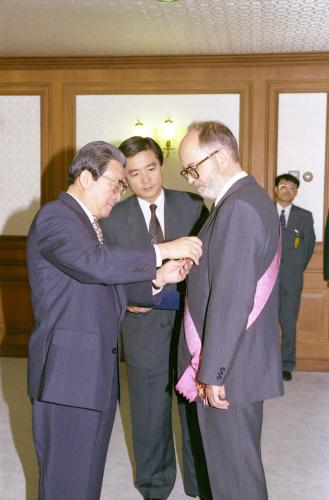 황인성 국무총리 이임 오스트리아대사 접견 이미지