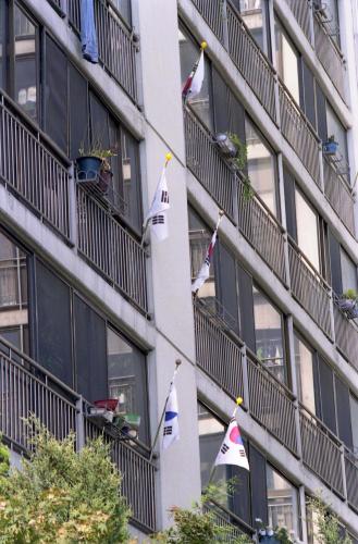 개천절(주택, 아파트, 상가) 국기 게양 이미지