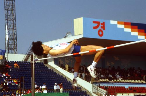 제74회 전국체육대회 높이뛰기 이미지