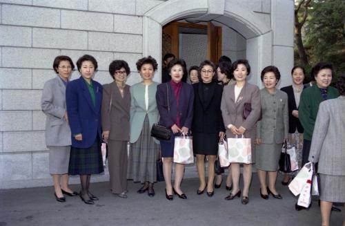 황인성 국무총리 부인 전 국무위원 부인 초청 오찬 이미지