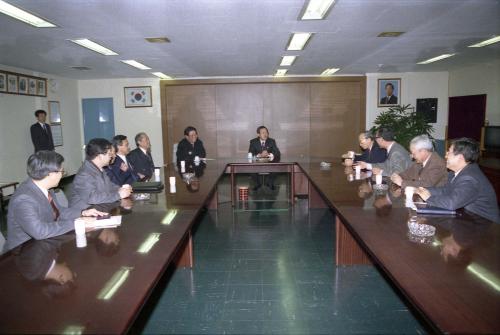 오인환 공보처 장관 종합유선방송국 허가심사위원 위촉장 수여식 이미지
