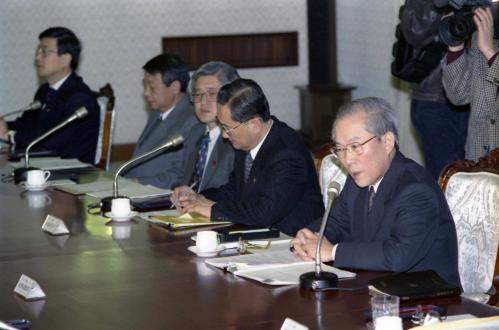 이회창 국무총리 농촌문제 관계장관회의 주재 이미지