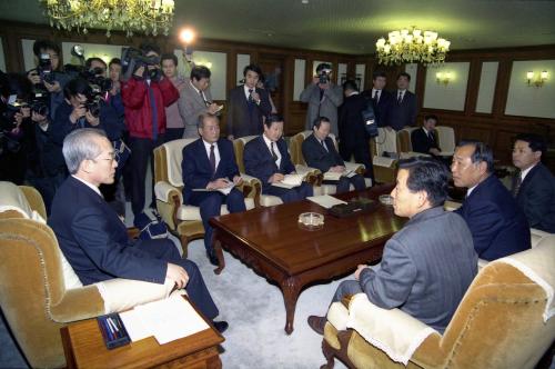 이회창 국무총리 농민대표 접견 이미지