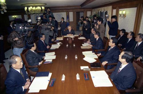 이회창 국무총리 치안관계장관회의 주재 이미지