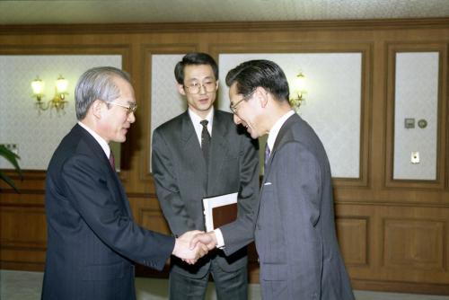 이회창 국무총리 주한 일본대사 접견 이미지