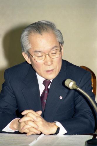 이회창 국무총리 농정심의위원회 분과위원회 주재 이미지