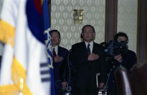 이회창 국무총리 정례국무회의 주재 이미지