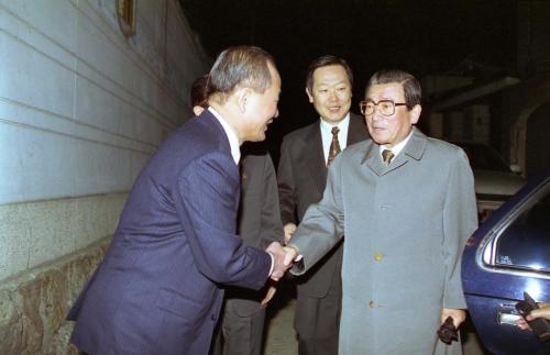 국무총리 행정조정실장 황인성 전 국무총리 공로패 수여식 이미지