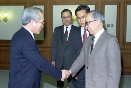 이회창 국무총리 중국 외교인민학회 회장 접견 이미지