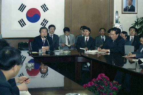 공보처 기획관리실장 5ㆍ6급 대상회의 주재 이미지