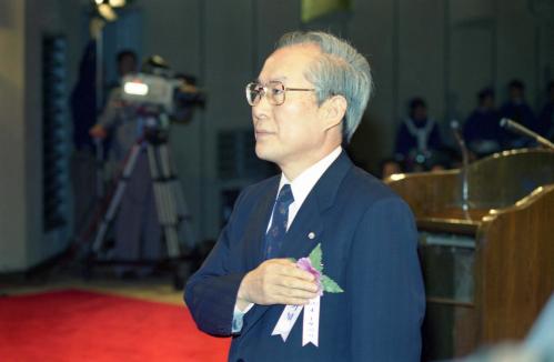이회창 국무총리 제34주년 4ㆍ19 의거 기념식 참석 이미지