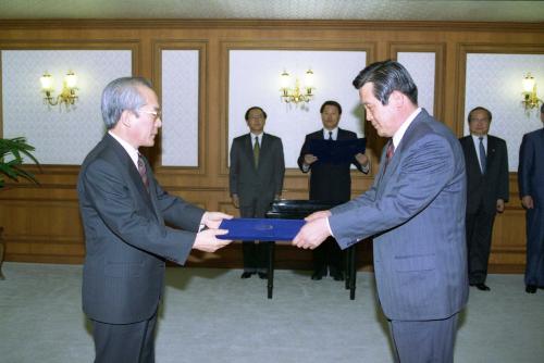 이회창 국무총리 국립교육평가원장 임명장 수여식 이미지