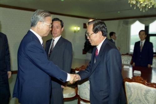 이영덕 국무총리 시ㆍ도지사 접견 이미지
