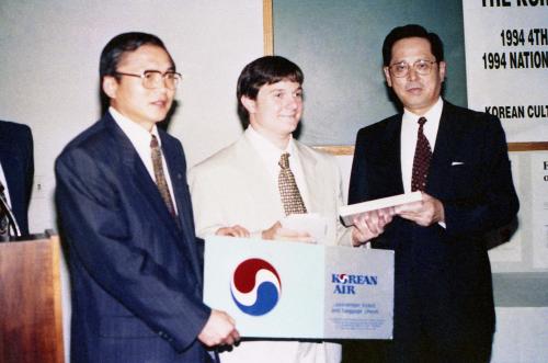 미국 고교생 에세이콘테스트 수상자 사진 이미지