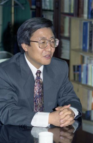 서종환 공보처 방송매체국장과 인터뷰 이미지