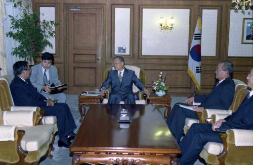 이영덕 국무총리 주한 미얀마대사 접견 이미지