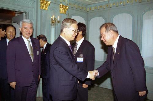 이영덕 국무총리 '94 세계한인상공인대회 참석 이미지