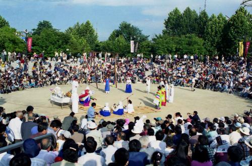 추석 문화행사(은율탈춤, 황해도 평산소노름굿) 이미지