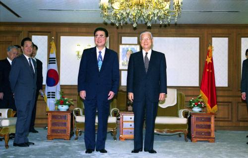 이영덕 국무총리 이붕 중국 총리 접견 이미지