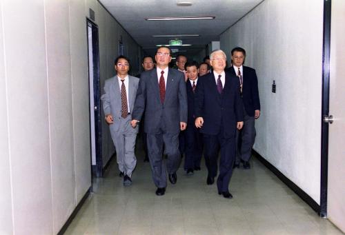 이영덕 국무총리 경제기획원 순시 이미지