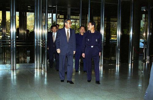 이홍구 국무총리 경찰청 순시 이미지
